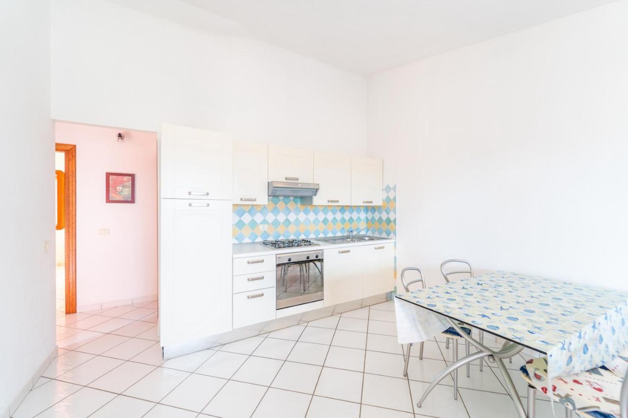 Iss Travel, Citai Panoramic Apartments - 1,5 Km From The Beach San Teodoro  Exterior photo