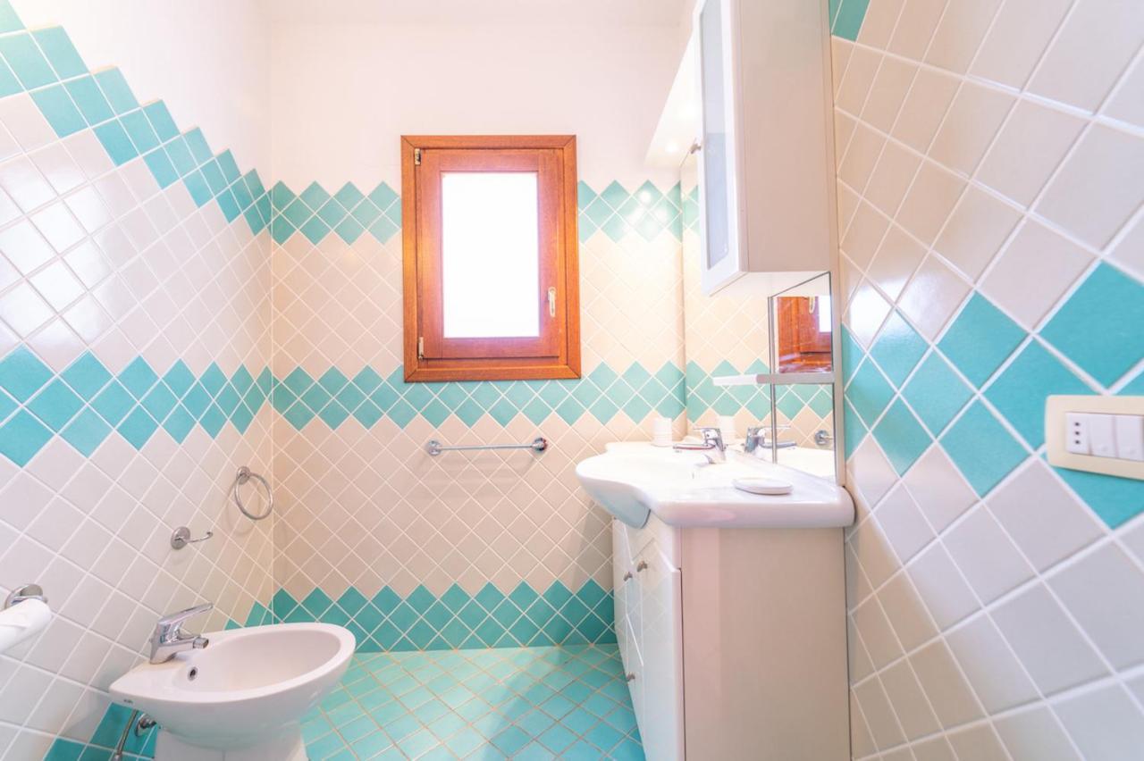 Iss Travel, Citai Panoramic Apartments - 1,5 Km From The Beach San Teodoro  Exterior photo